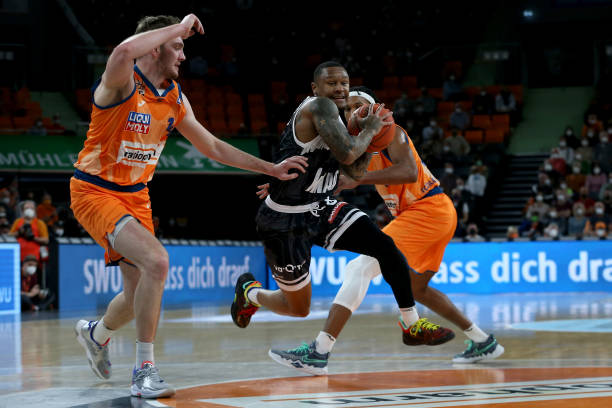 样的国际巨 样的国际巨