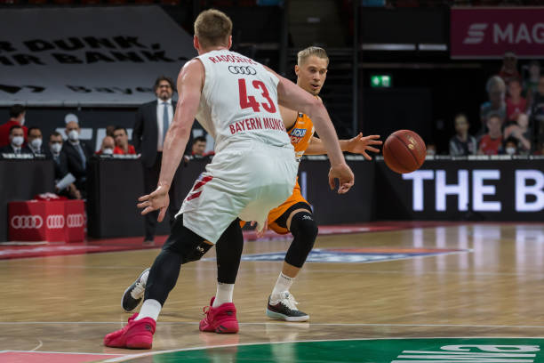 域发展打下 域发展打下